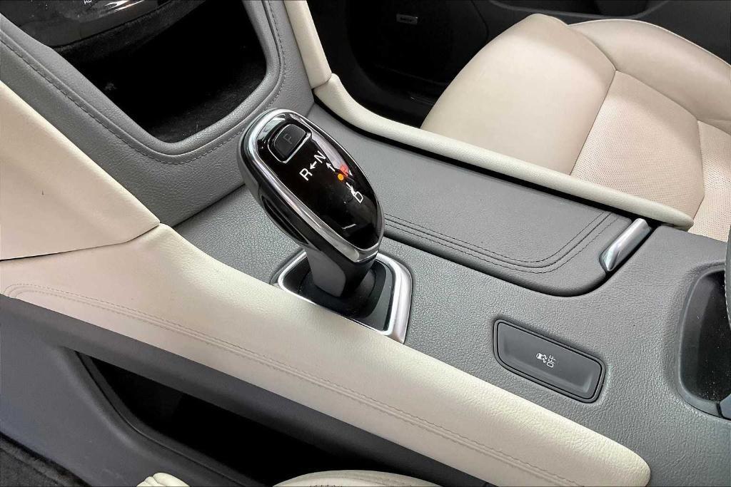 used 2017 Cadillac XT5 car, priced at $13,777