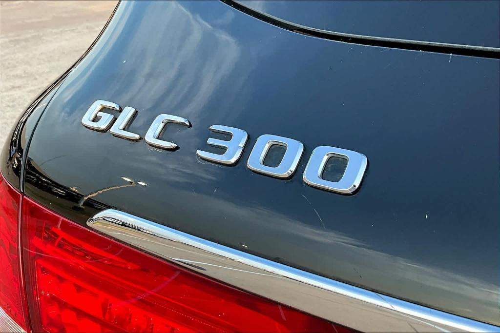 used 2019 Mercedes-Benz GLC 300 car, priced at $17,949