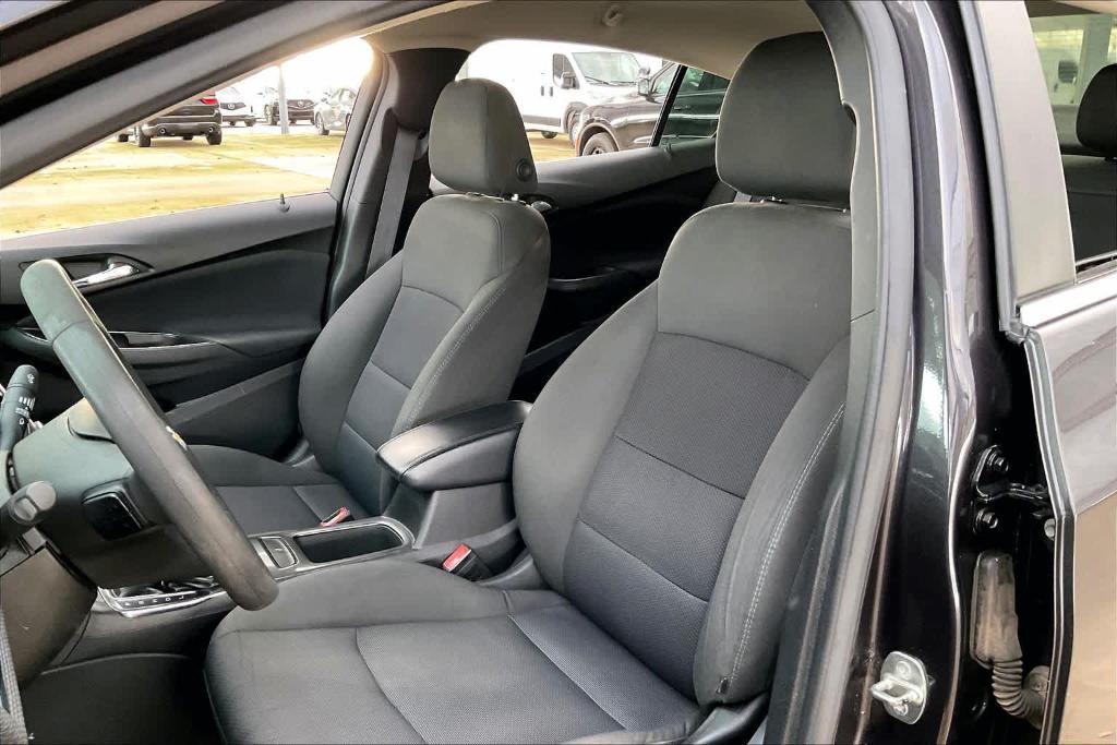 used 2016 Chevrolet Cruze car, priced at $5,900