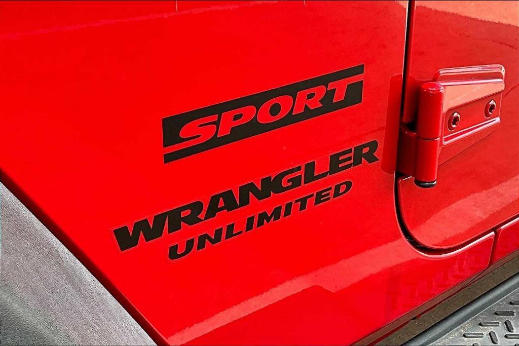 used 2015 Jeep Wrangler Unlimited car, priced at $19,970