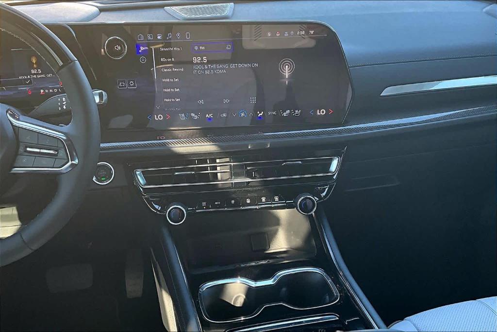 new 2026 Chevrolet Traverse car, priced at $59,940