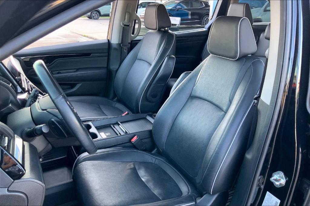 used 2023 Honda Odyssey car, priced at $39,994