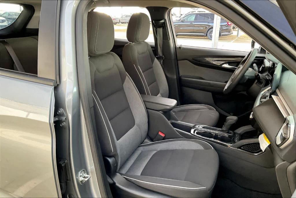 used 2025 Chevrolet TrailBlazer car, priced at $23,997