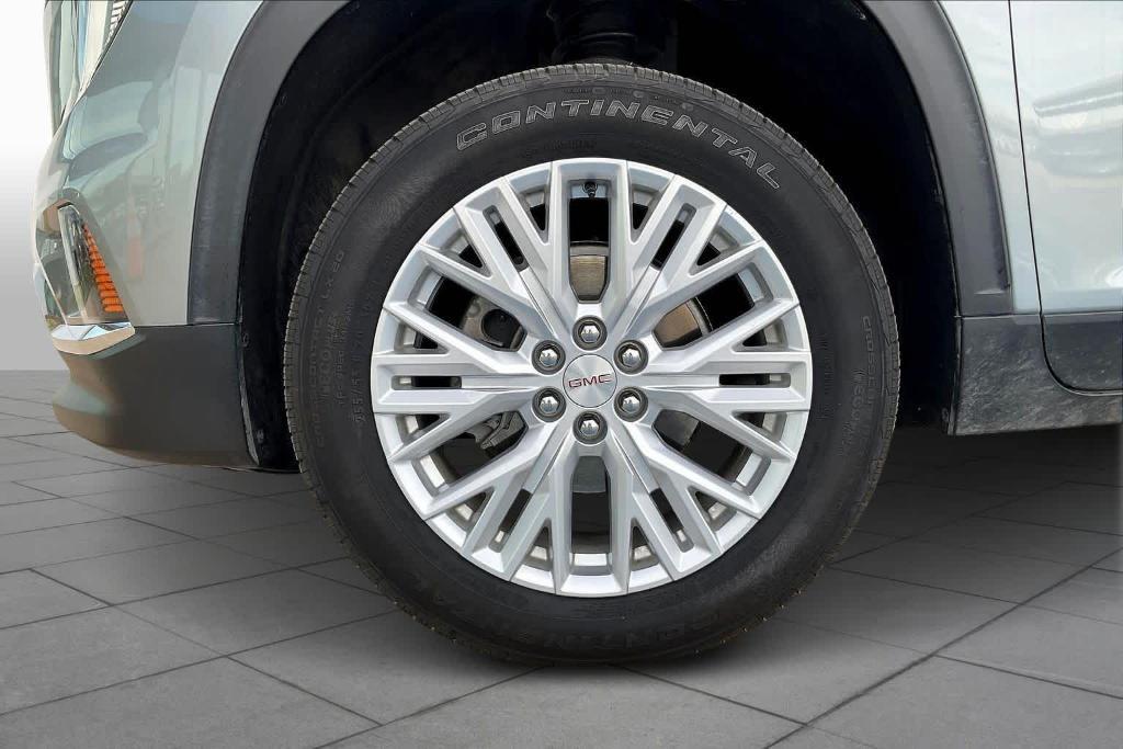 used 2024 GMC Acadia car, priced at $37,332