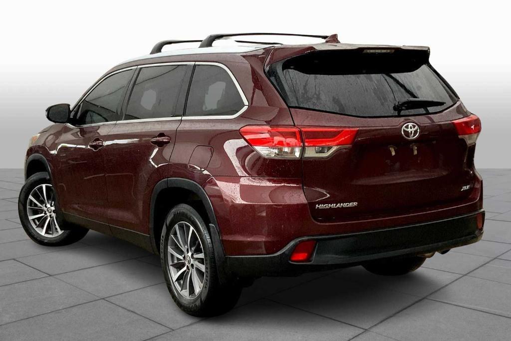 used 2019 Toyota Highlander car, priced at $23,908