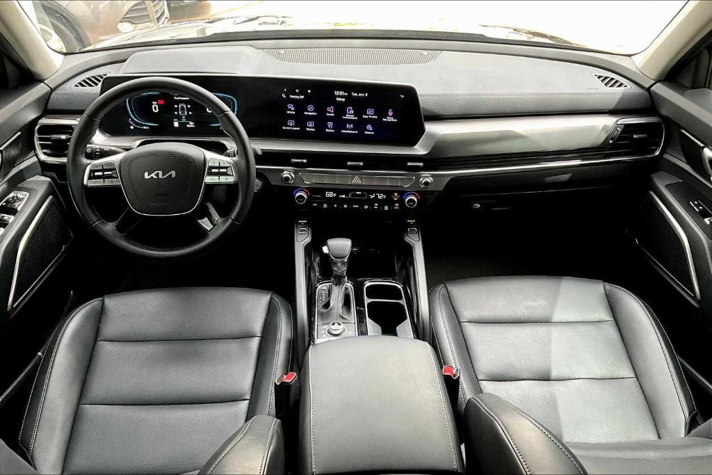 used 2025 Kia Telluride car, priced at $42,721