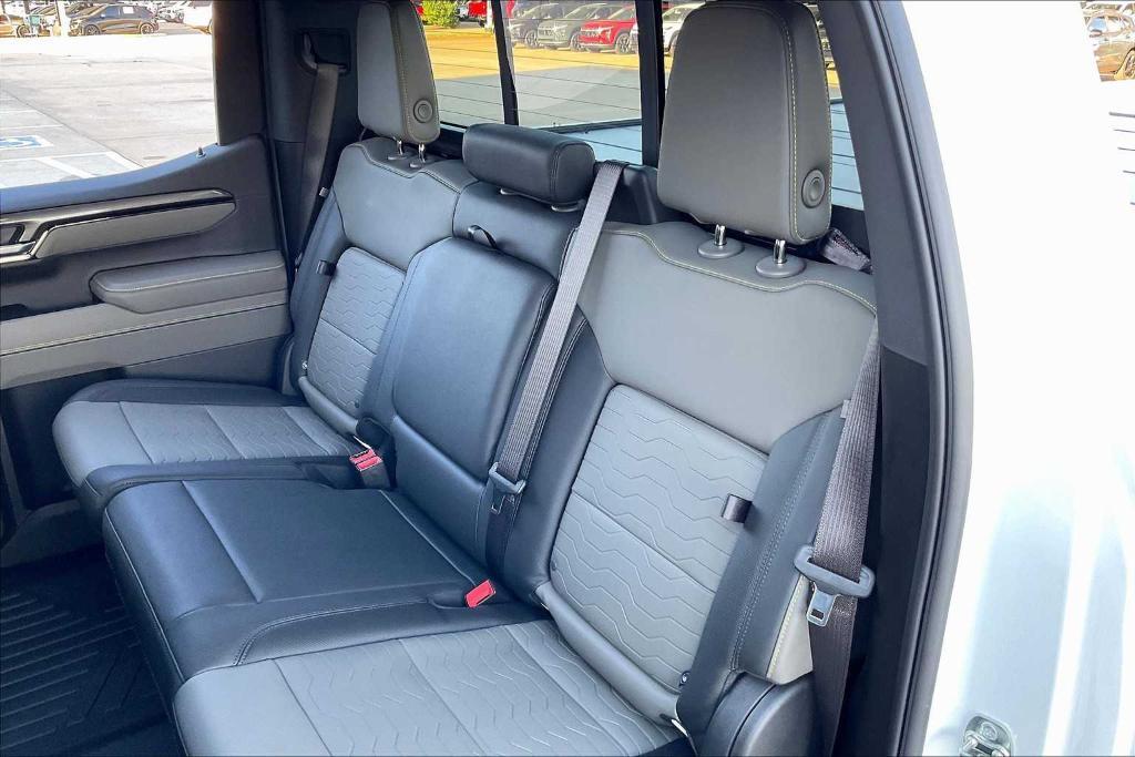 used 2025 Chevrolet Silverado 1500 car, priced at $60,304