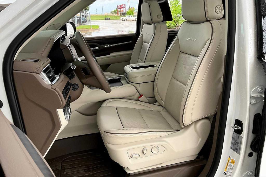 used 2023 GMC Yukon car, priced at $68,995