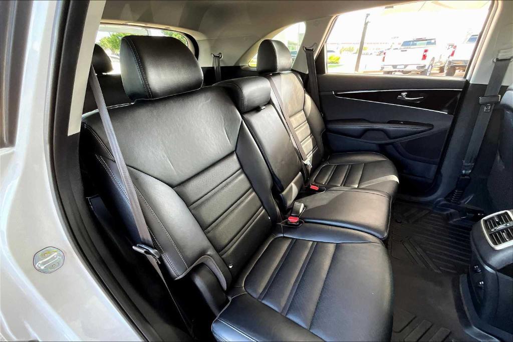used 2019 Kia Sorento car, priced at $20,327