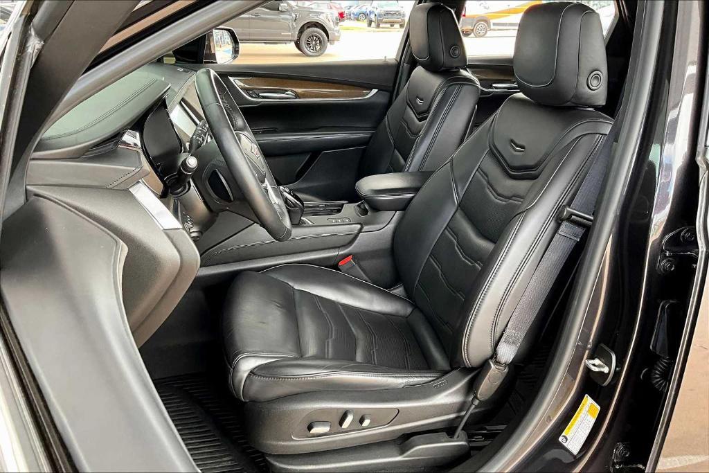 used 2018 Cadillac XT5 car, priced at $24,497