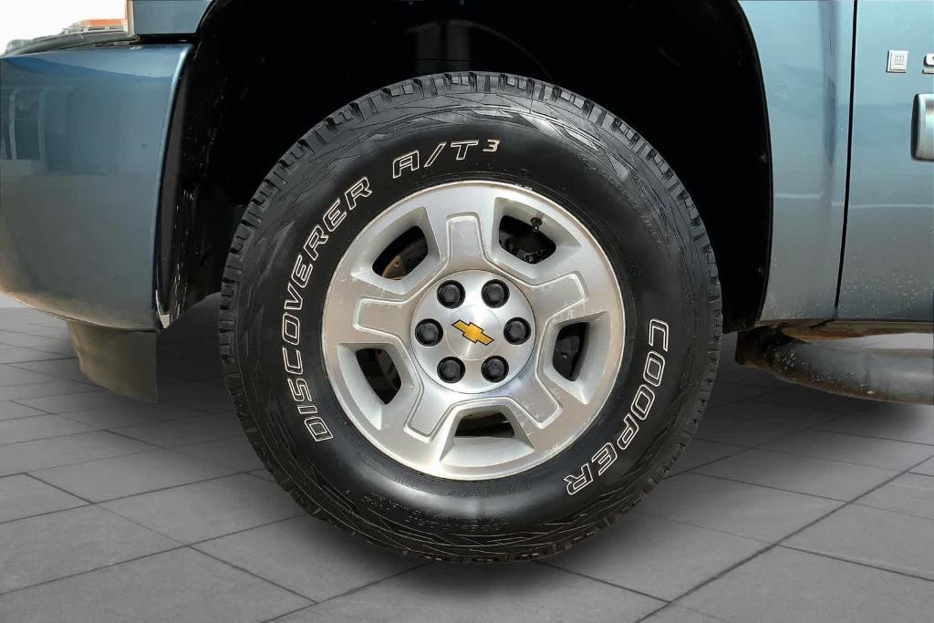 used 2009 Chevrolet Silverado 1500 car, priced at $12,777