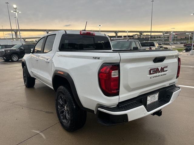 new 2024 GMC Canyon car