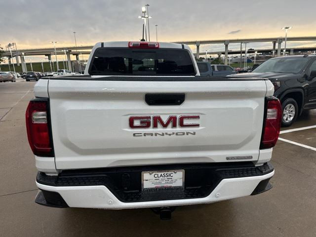 new 2024 GMC Canyon car