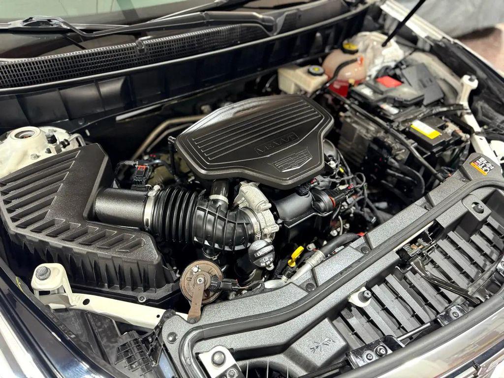 used 2018 Cadillac XT5 car, priced at $18,990