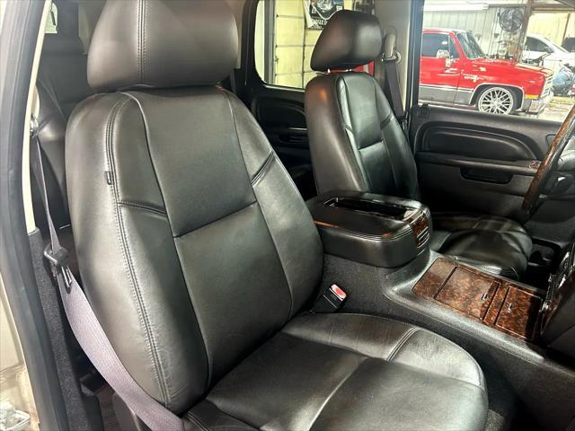 used 2013 GMC Yukon car, priced at $13,990