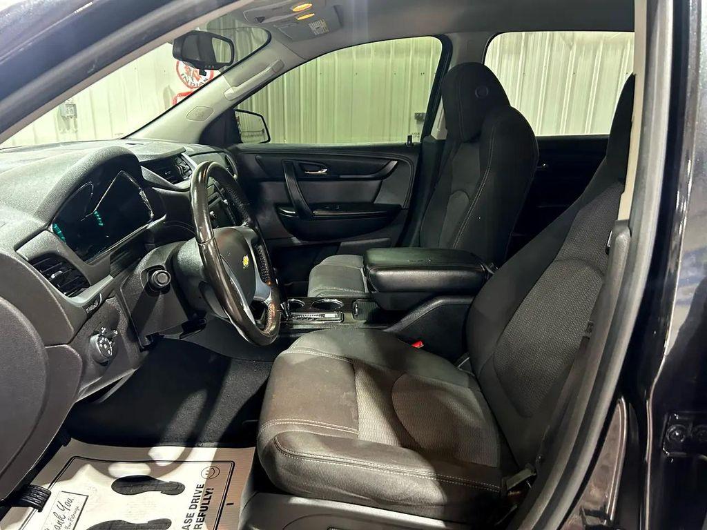 used 2015 Chevrolet Traverse car, priced at $7,990