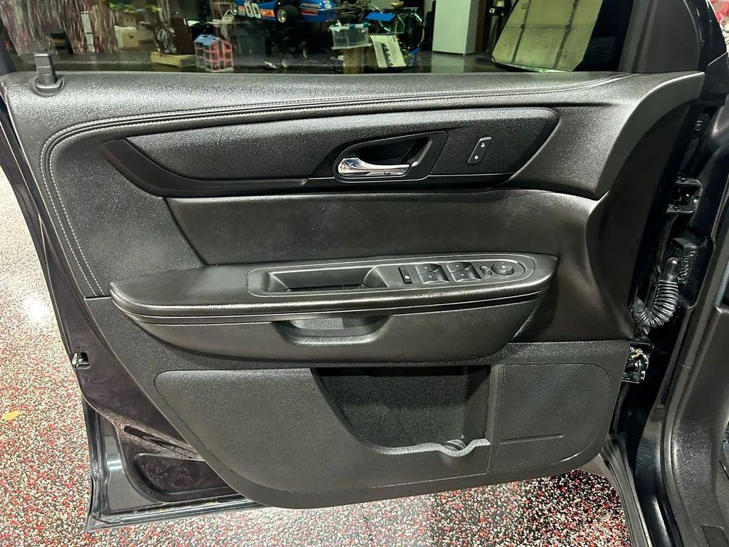 used 2015 Chevrolet Traverse car, priced at $7,990