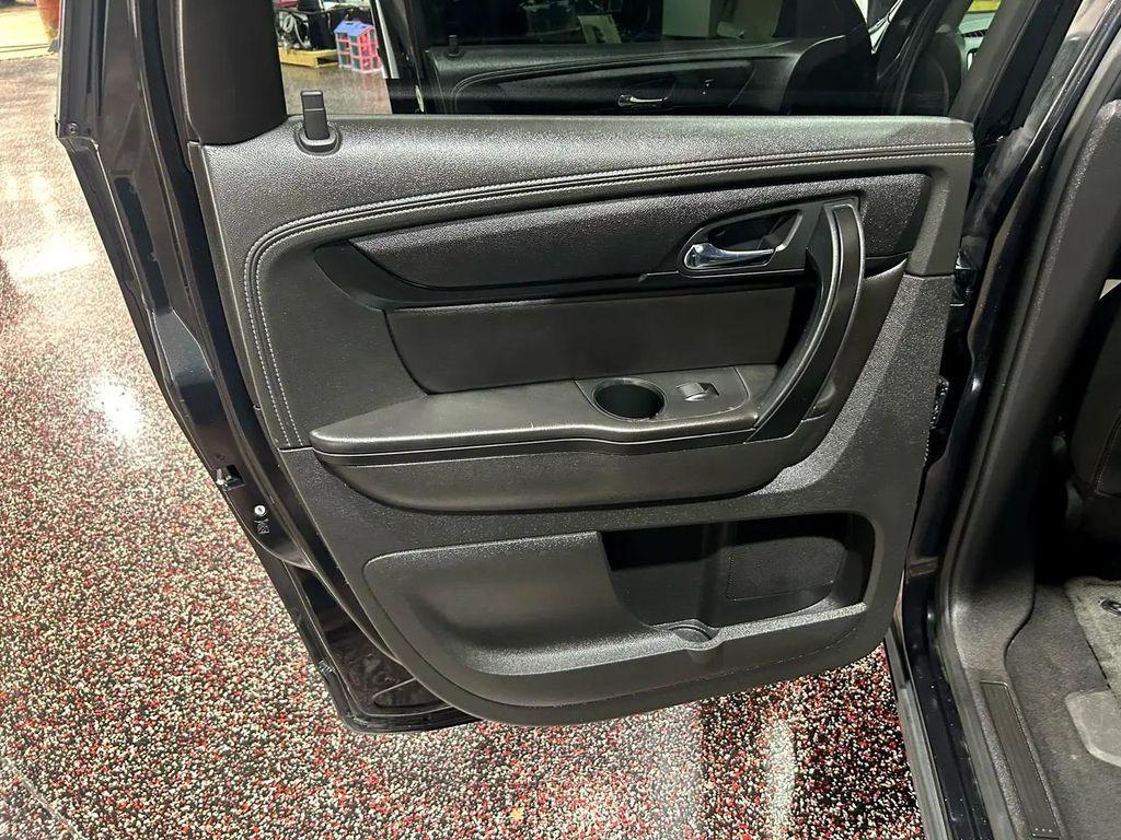 used 2015 Chevrolet Traverse car, priced at $7,990