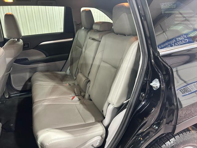 used 2016 Toyota Highlander car