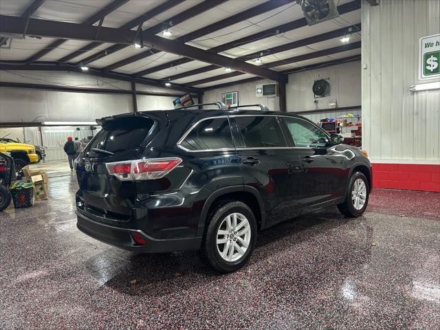 used 2016 Toyota Highlander car