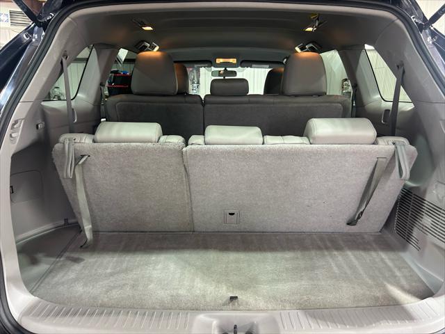 used 2016 Toyota Highlander car