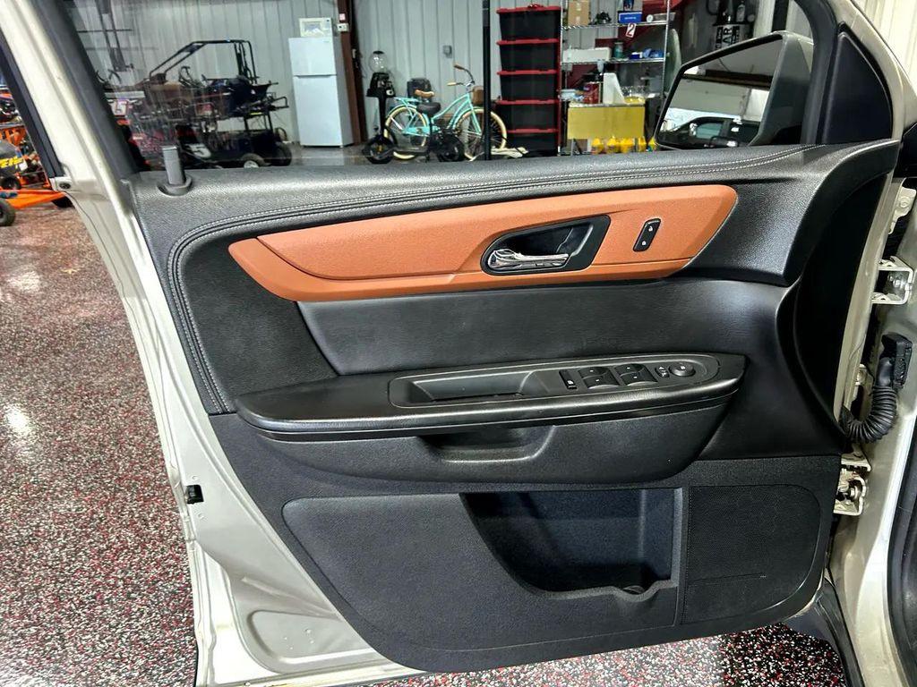 used 2016 Chevrolet Traverse car, priced at $8,990