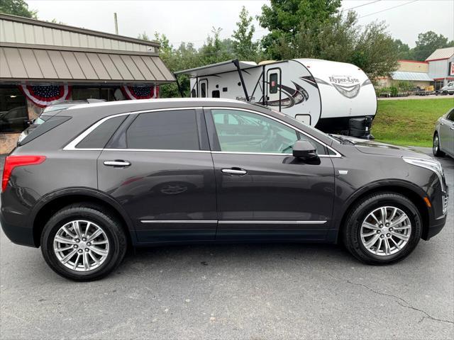 used 2017 Cadillac XT5 car, priced at $18,990