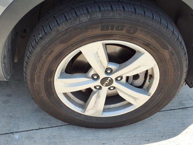 used 2022 Kia Sorento car, priced at $22,995
