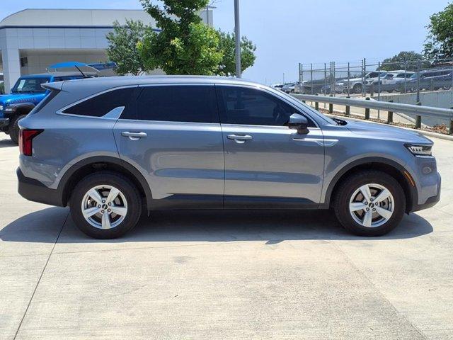 used 2022 Kia Sorento car, priced at $22,995