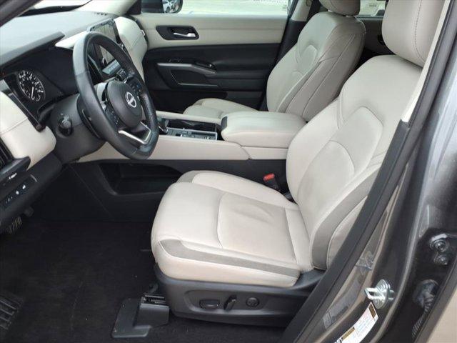 used 2023 Nissan Pathfinder car, priced at $28,995