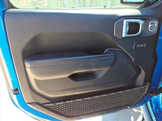 used 2022 Jeep Gladiator car, priced at $27,995