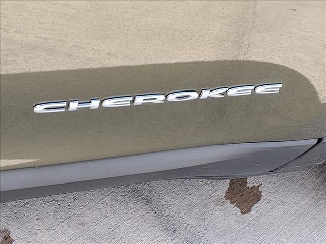 used 2019 Jeep Cherokee car, priced at $10,995