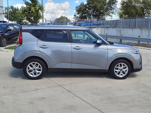 used 2022 Kia Soul car, priced at $13,995