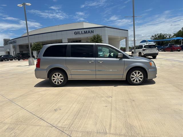 used 2016 Chrysler Town & Country car, priced at $5,995