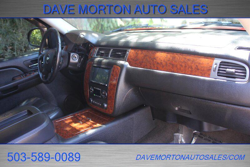 used 2008 Chevrolet Avalanche car, priced at $11,995