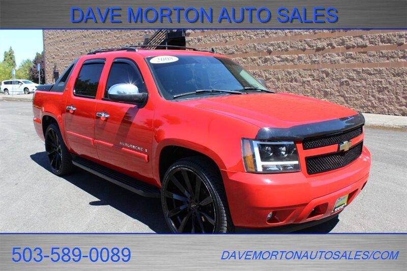 used 2008 Chevrolet Avalanche car, priced at $11,995