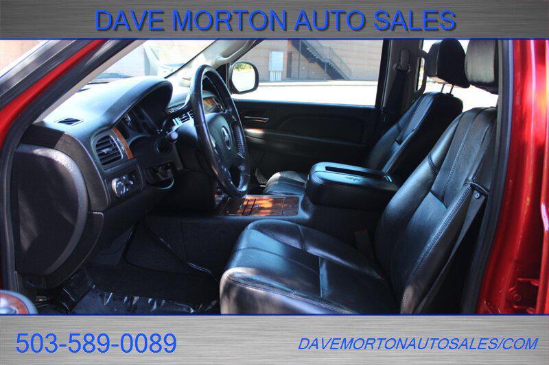 used 2008 Chevrolet Avalanche car, priced at $11,995