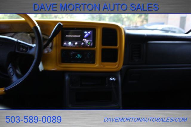 used 2003 Chevrolet Avalanche car, priced at $11,995