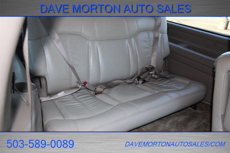 used 2001 Chevrolet Suburban car, priced at $7,995