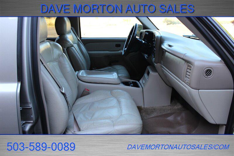 used 2001 Chevrolet Suburban car, priced at $7,995