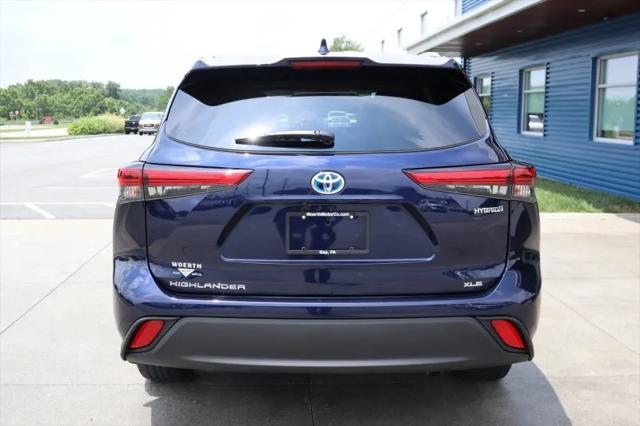 used 2021 Toyota Highlander Hybrid car, priced at $33,550