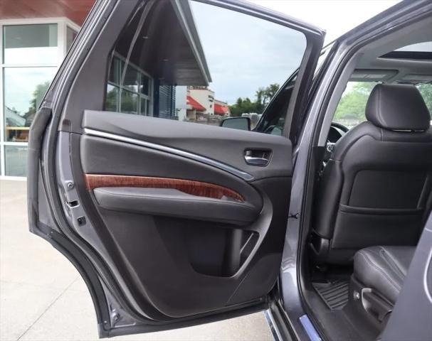 used 2018 Acura MDX car, priced at $19,250