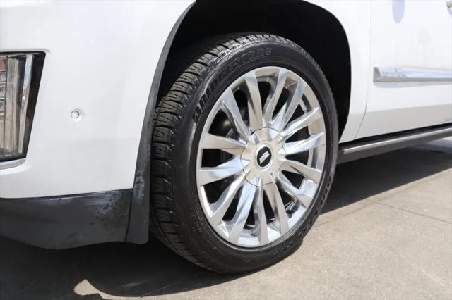 used 2019 Cadillac Escalade ESV car, priced at $28,275