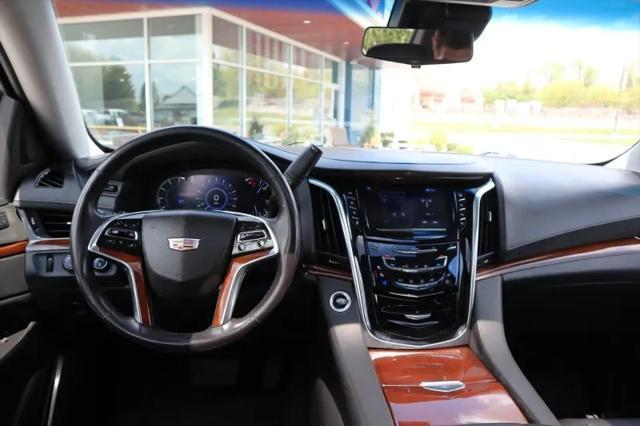 used 2019 Cadillac Escalade ESV car, priced at $28,275