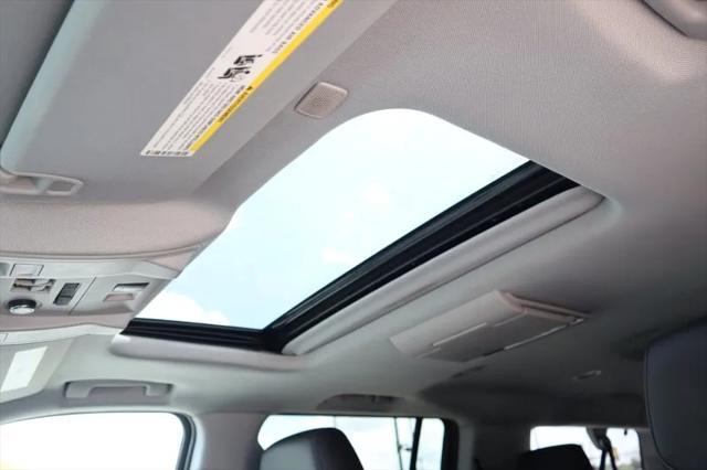 used 2019 Cadillac Escalade ESV car, priced at $28,275