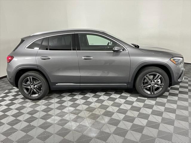 new 2025 Mercedes-Benz GLA 250 car, priced at $51,580