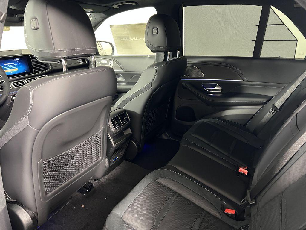 new 2025 Mercedes-Benz AMG GLE 63 car, priced at $137,015