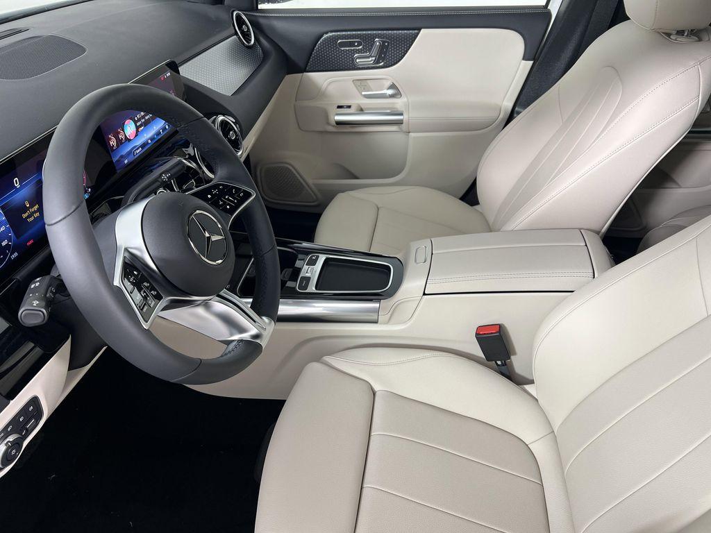 new 2026 Mercedes-Benz GLA 250 car, priced at $45,250