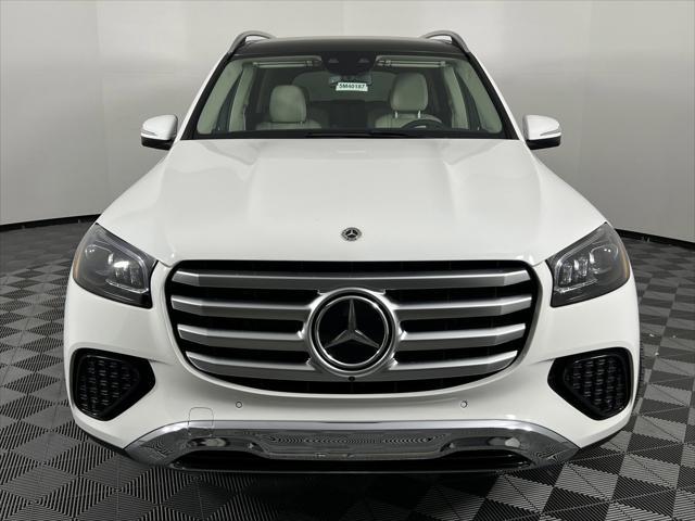 new 2024 Mercedes-Benz GLS 450 car, priced at $90,125