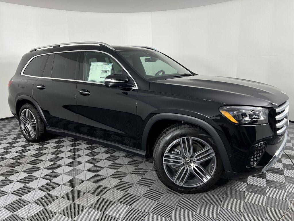 new 2025 Mercedes-Benz GLS 450 car, priced at $91,945